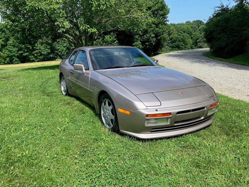 1988 Porsche 944 Turbo S - Image 25 of 26