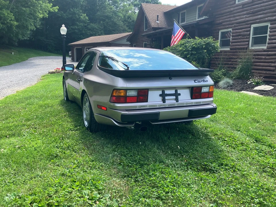 1988 Porsche 944 Turbo S - Image 22 of 26
