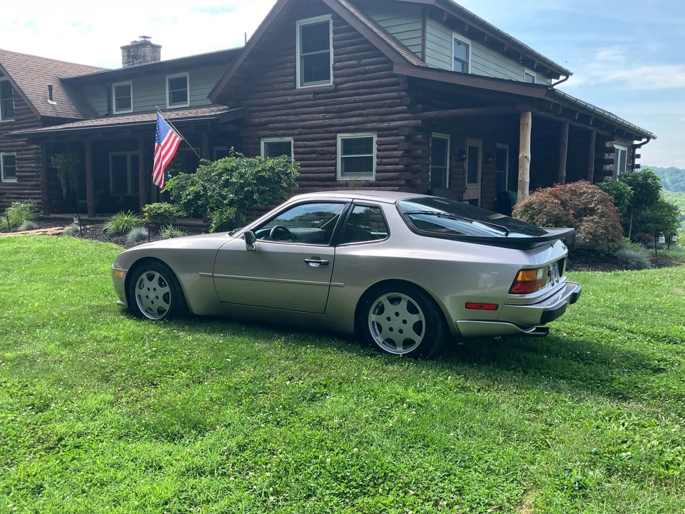 1988 Porsche 944 Turbo S - Image 21 of 26