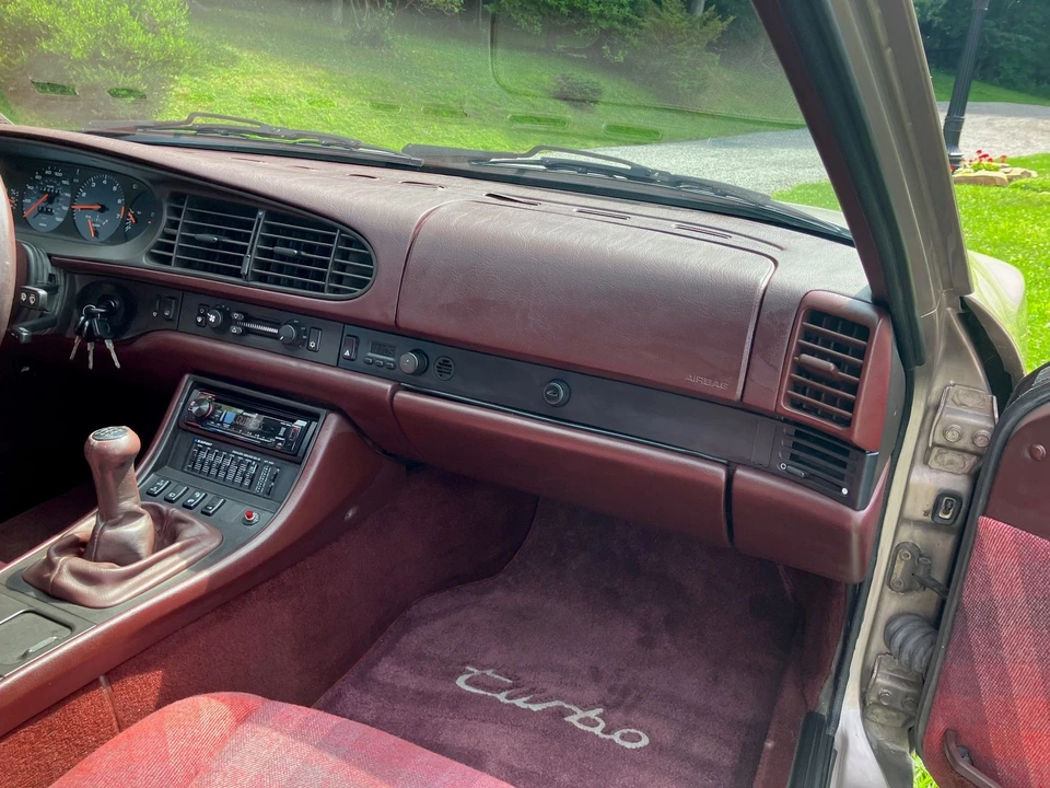 1988 Porsche 944 Turbo S - Image 10 of 26