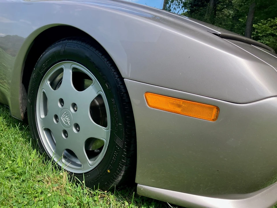 1988 Porsche 944 Turbo S - Image 8 of 26