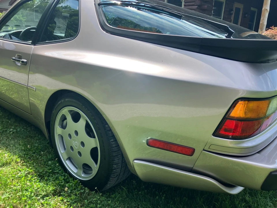 1988 Porsche 944 Turbo S - Image 6 of 26