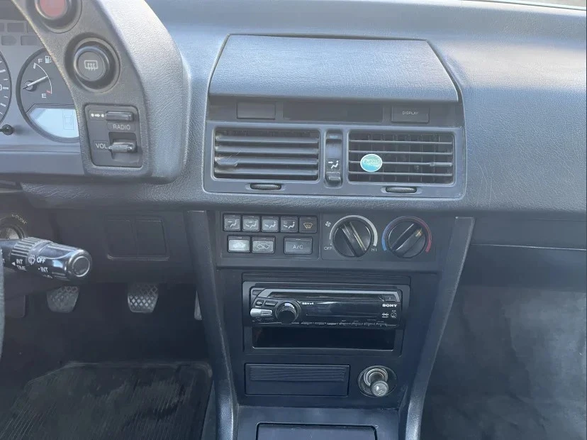 1988 Acura Legend 1st Gen - Image 3 of 31