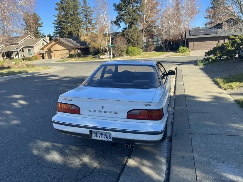 1988 Acura Legend 1st Gen - Image 2 of 31