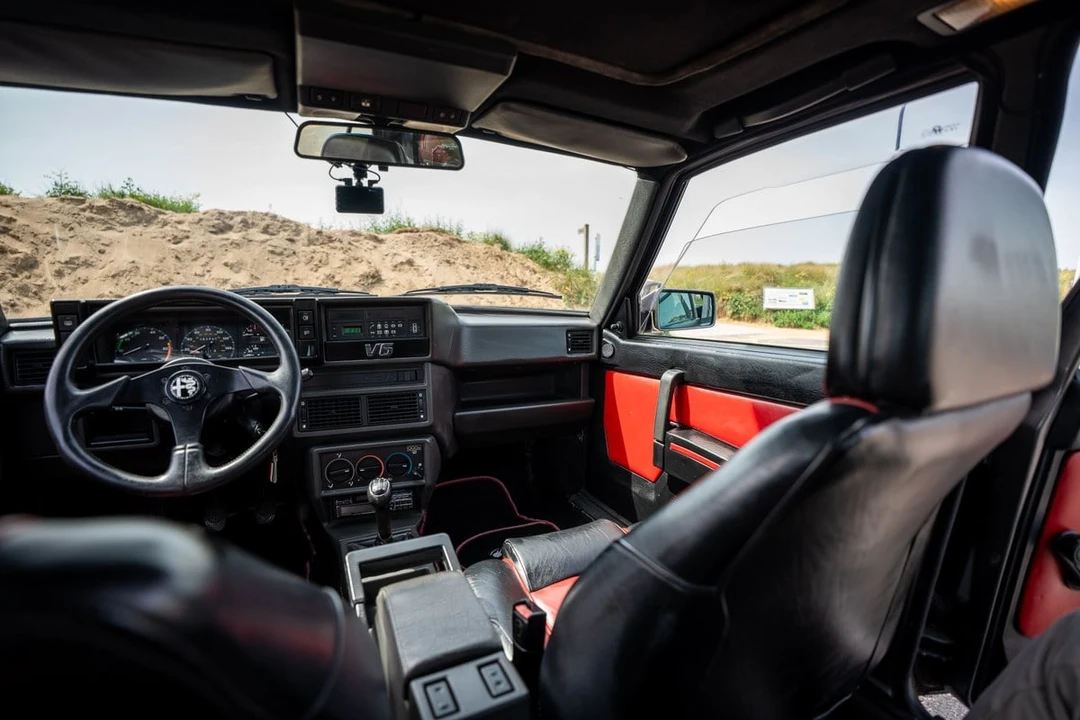 1988 Alfa Romeo 75/Milano - Image 18 of 30