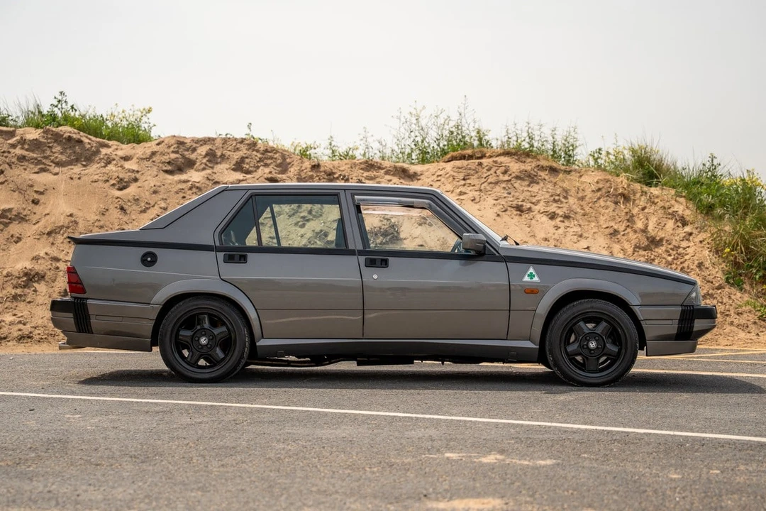 1988 Alfa Romeo 75/Milano - Image 7 of 30