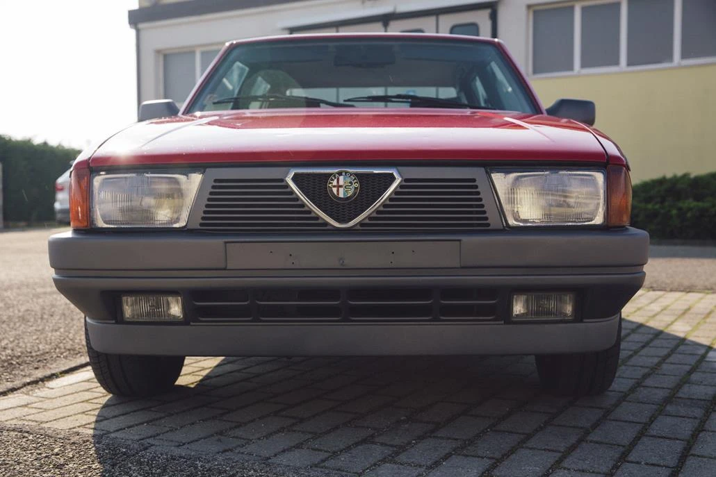 1988 Alfa Romeo 75/Milano - Image 9 of 31