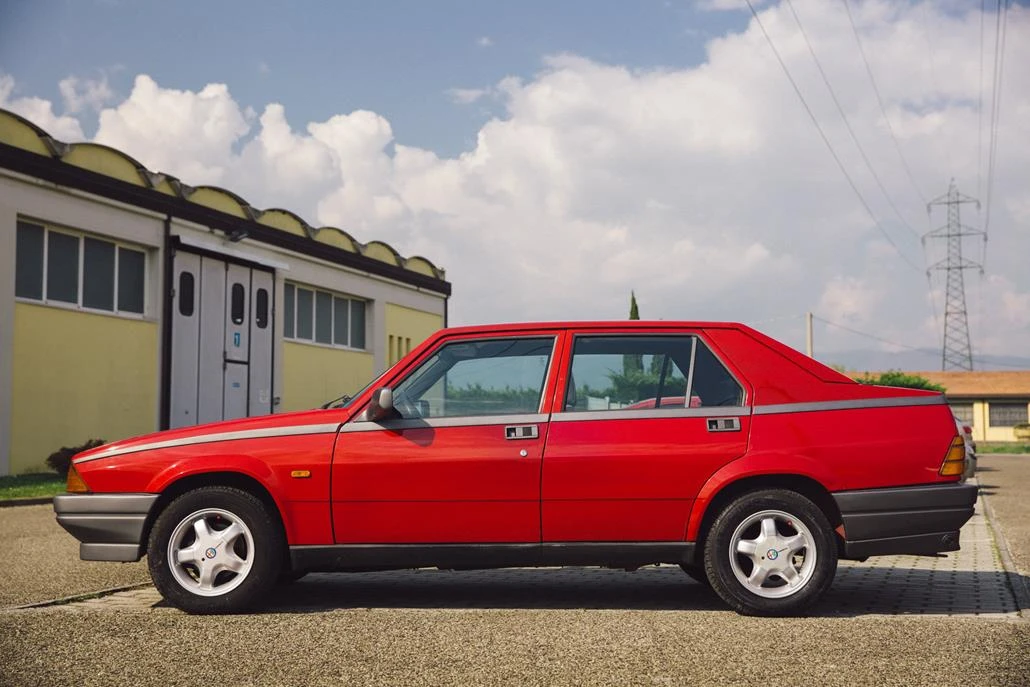 1988 Alfa Romeo 75/Milano - Image 3 of 31
