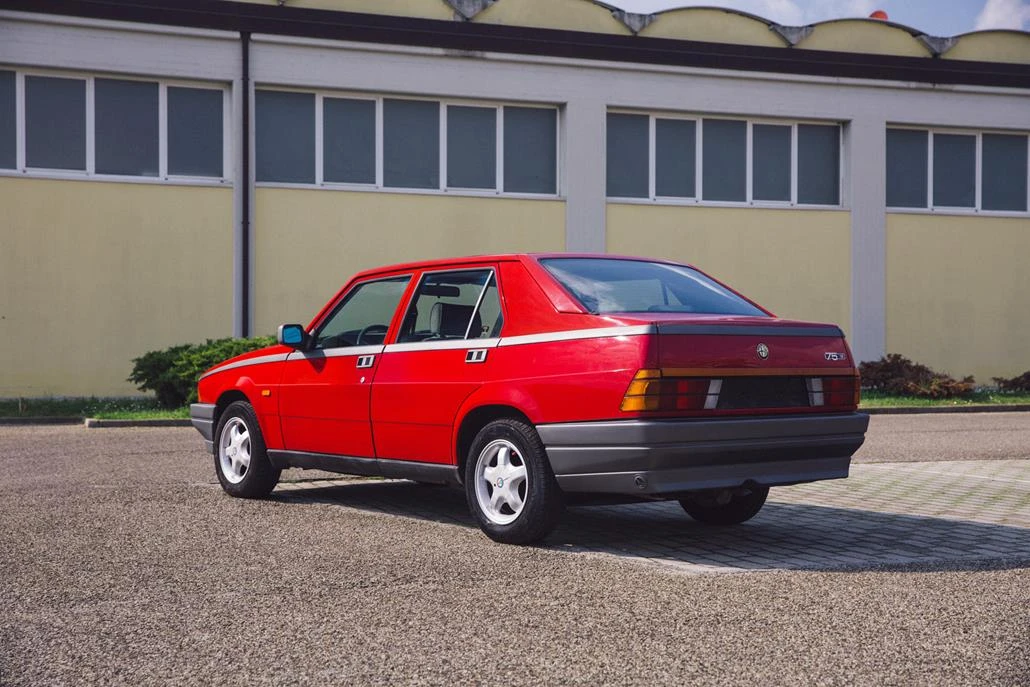 1988 Alfa Romeo 75/Milano - Image 2 of 31