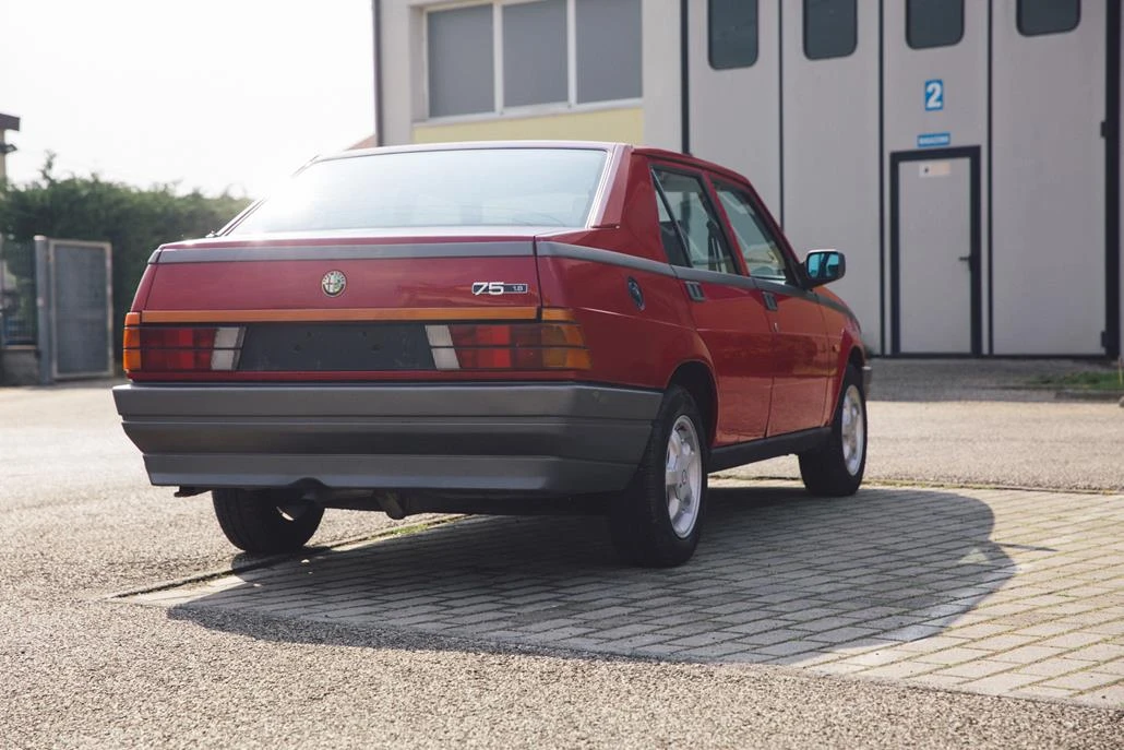 1988 Alfa Romeo 75/Milano - Image 5 of 31