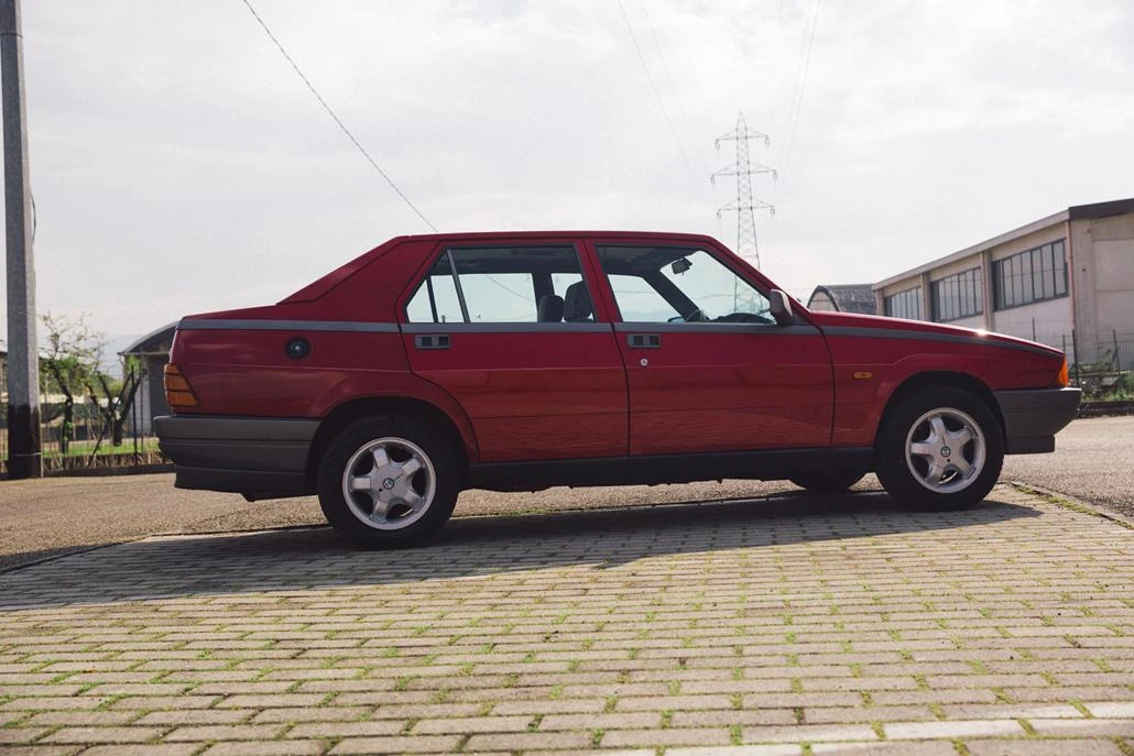 1988 Alfa Romeo 75/Milano - Image 4 of 31