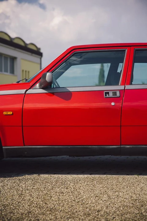 1988 Alfa Romeo 75/Milano - Image 13 of 31