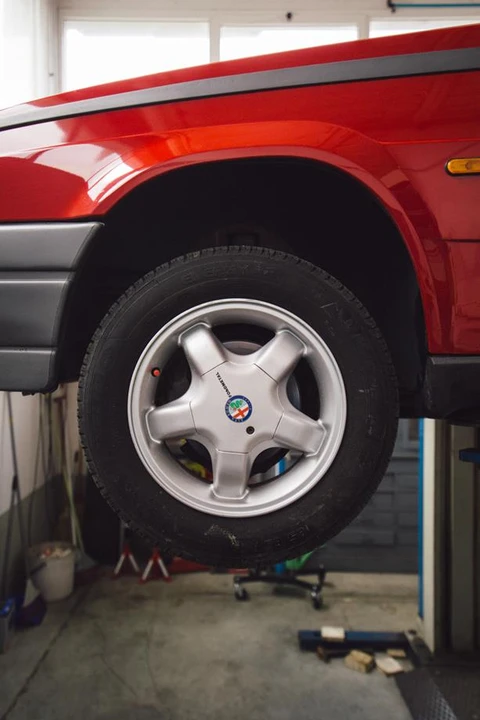 1988 Alfa Romeo 75/Milano - Image 26 of 31