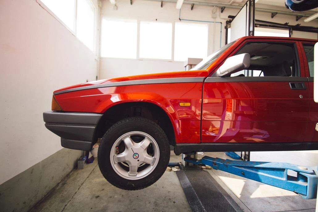 1988 Alfa Romeo 75/Milano - Image 29 of 31