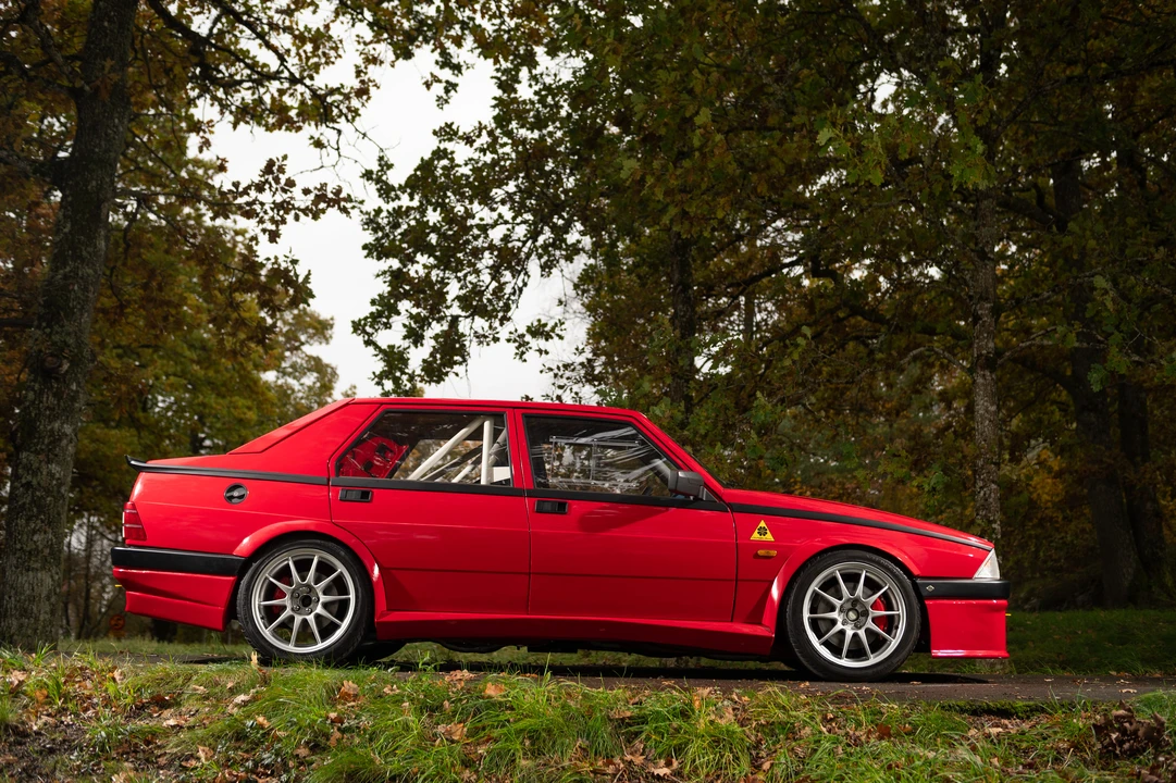 1985 Alfa Romeo 75/Milano - Image 8 of 31