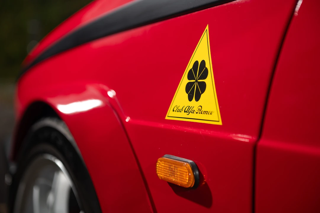 1985 Alfa Romeo 75/Milano - Image 24 of 31