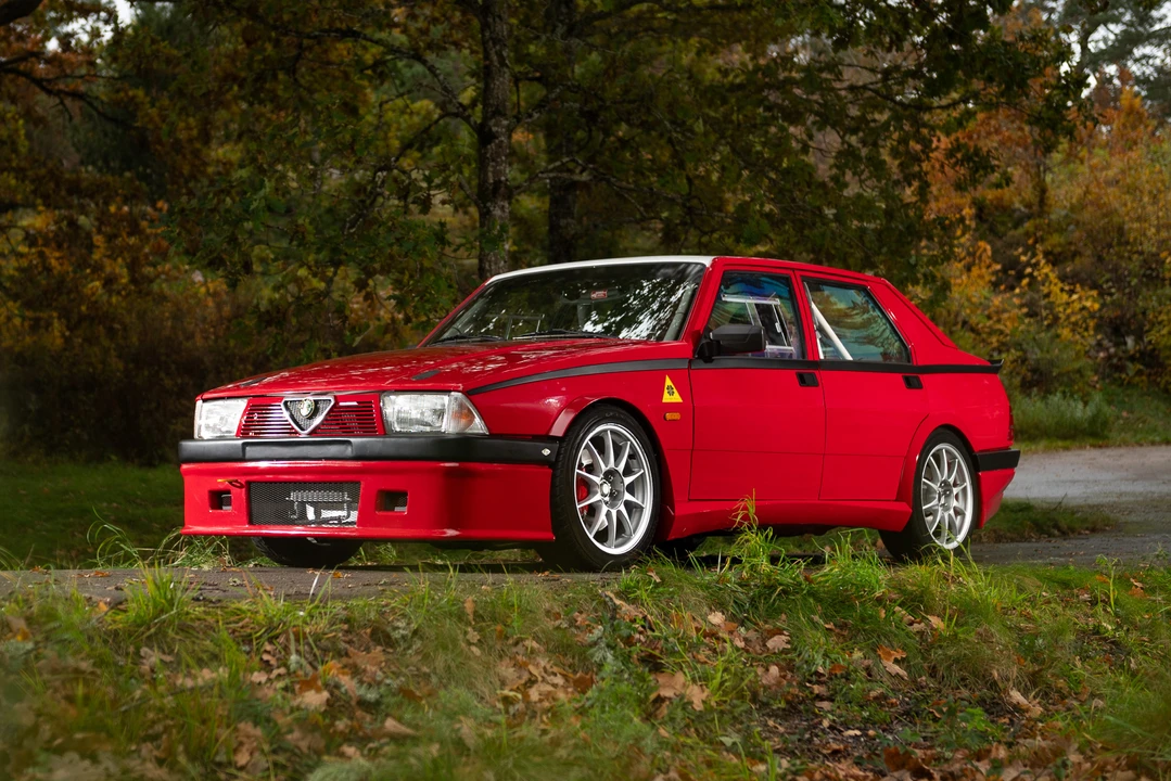 1985 Alfa Romeo 75/Milano - Image 2 of 31