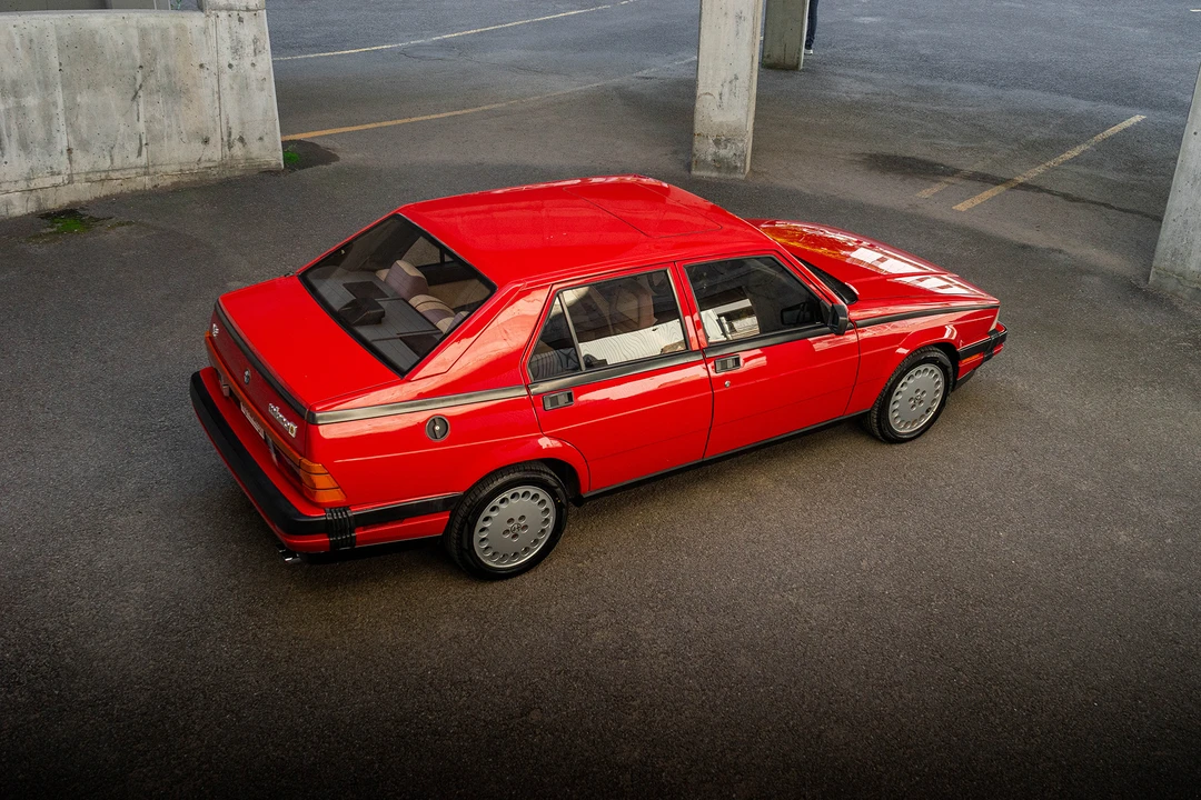 1988 Alfa Romeo 75/Milano - Image 9 of 31
