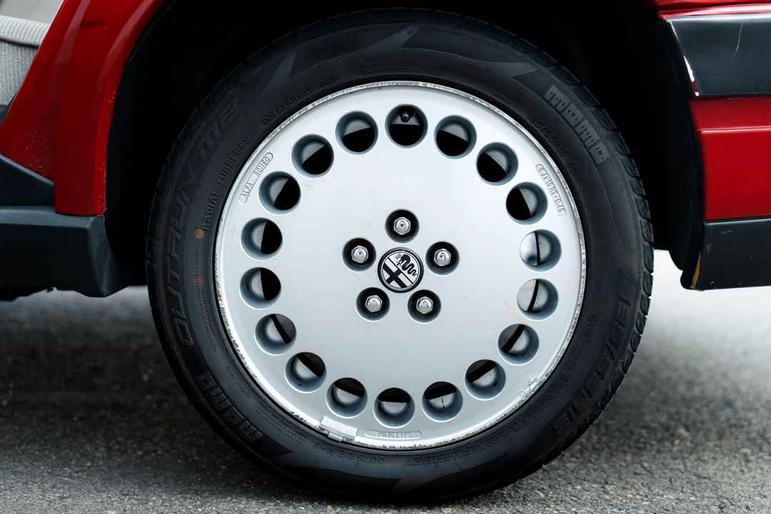 1988 Alfa Romeo 75/Milano - Image 29 of 31
