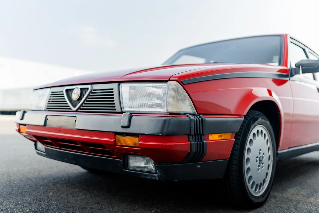 1988 Alfa Romeo 75/Milano - Image 14 of 31