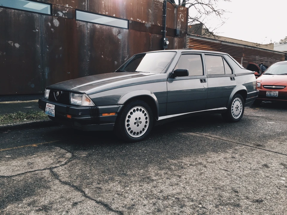 1988 Alfa Romeo 75/Milano - Image 7 of 30