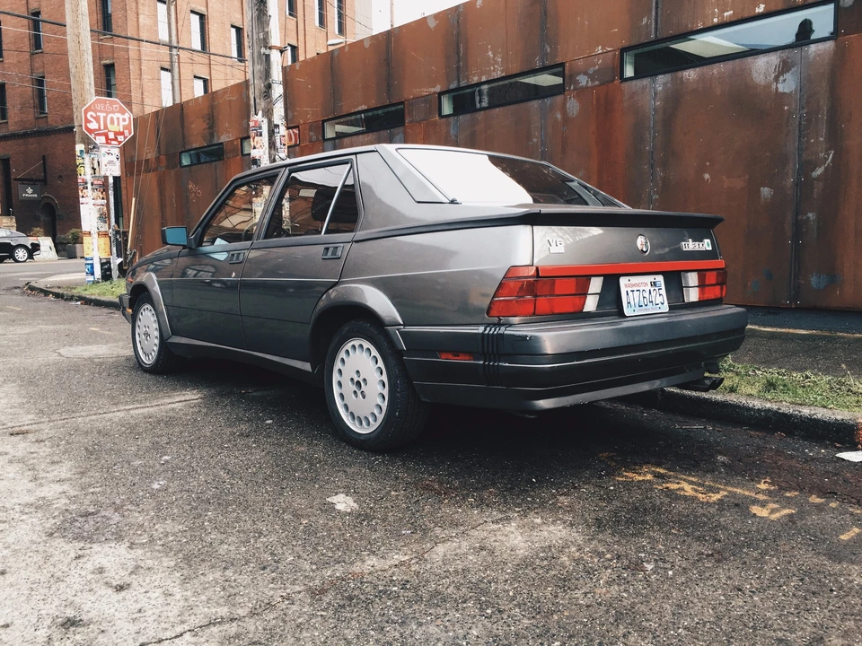 1988 Alfa Romeo 75/Milano - Image 8 of 30