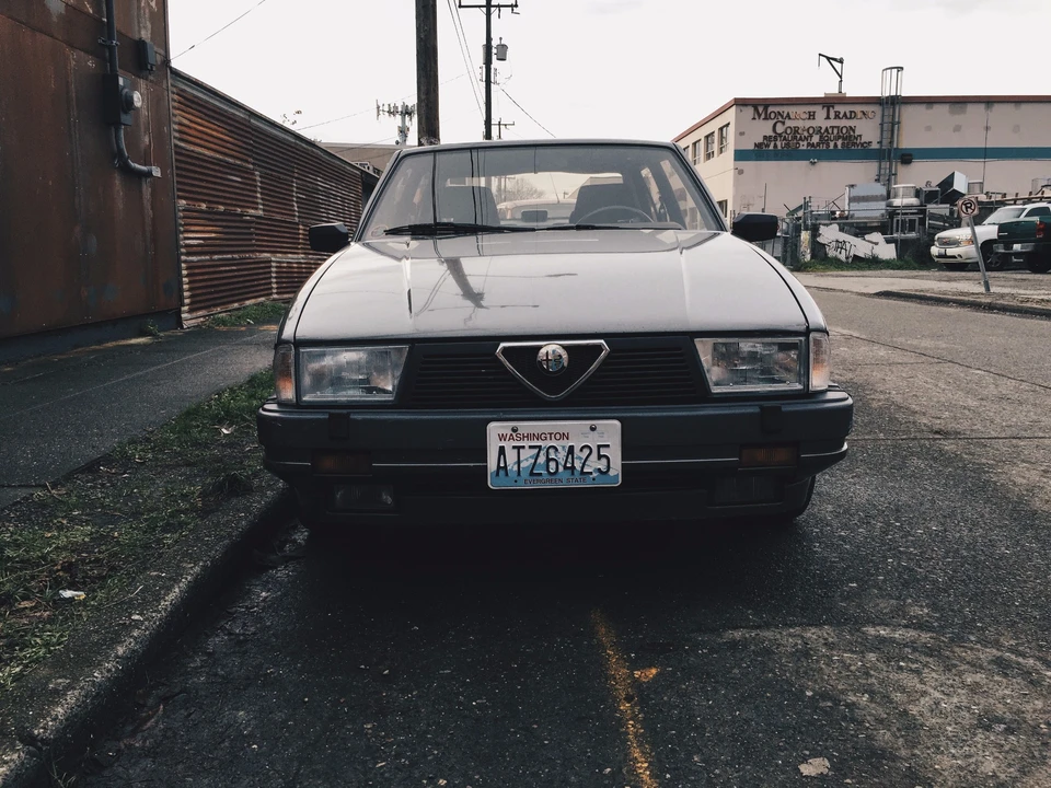 1988 Alfa Romeo 75/Milano - Image 9 of 30