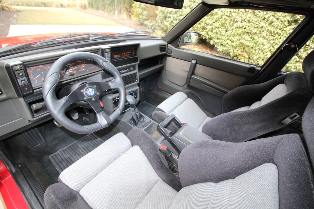 1988 Alfa Romeo 75/Milano - Image 27 of 31