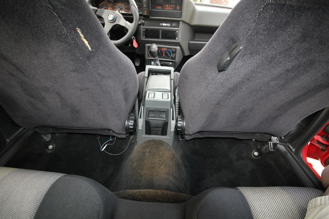 1988 Alfa Romeo 75/Milano - Image 31 of 31