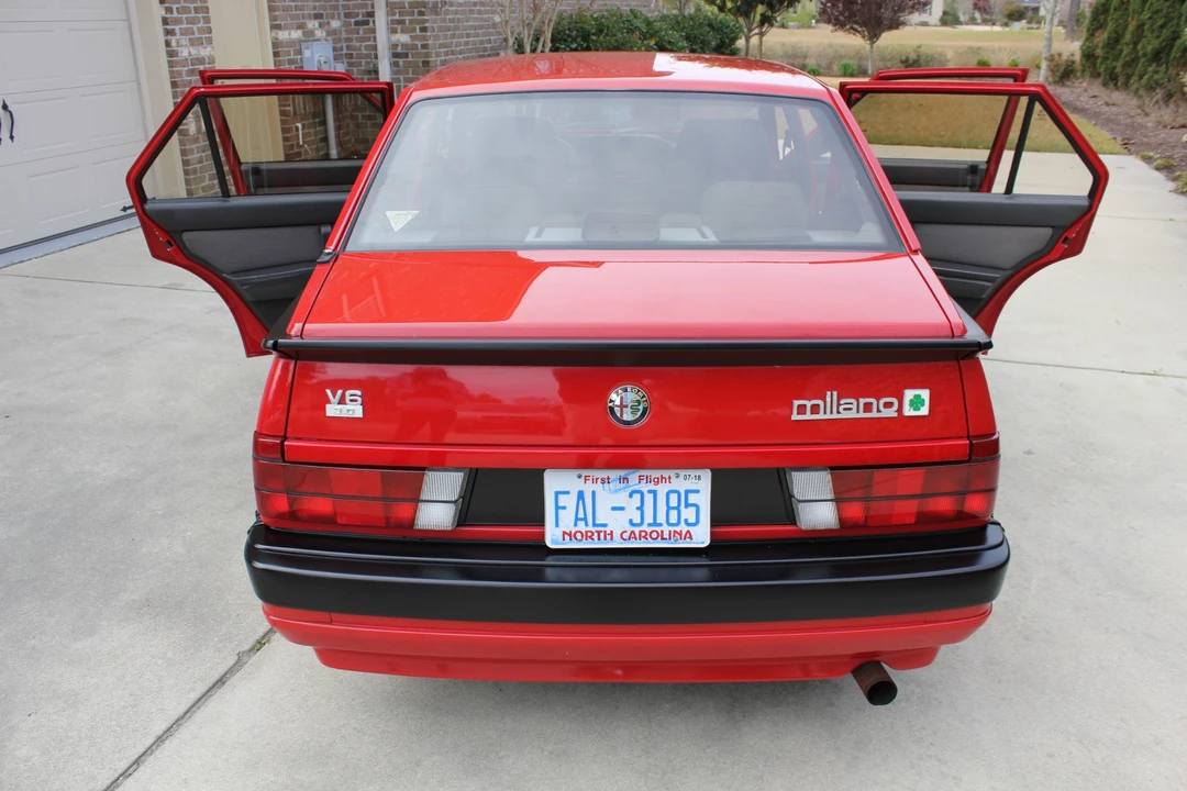 1988 Alfa Romeo 75/Milano - Image 8 of 31