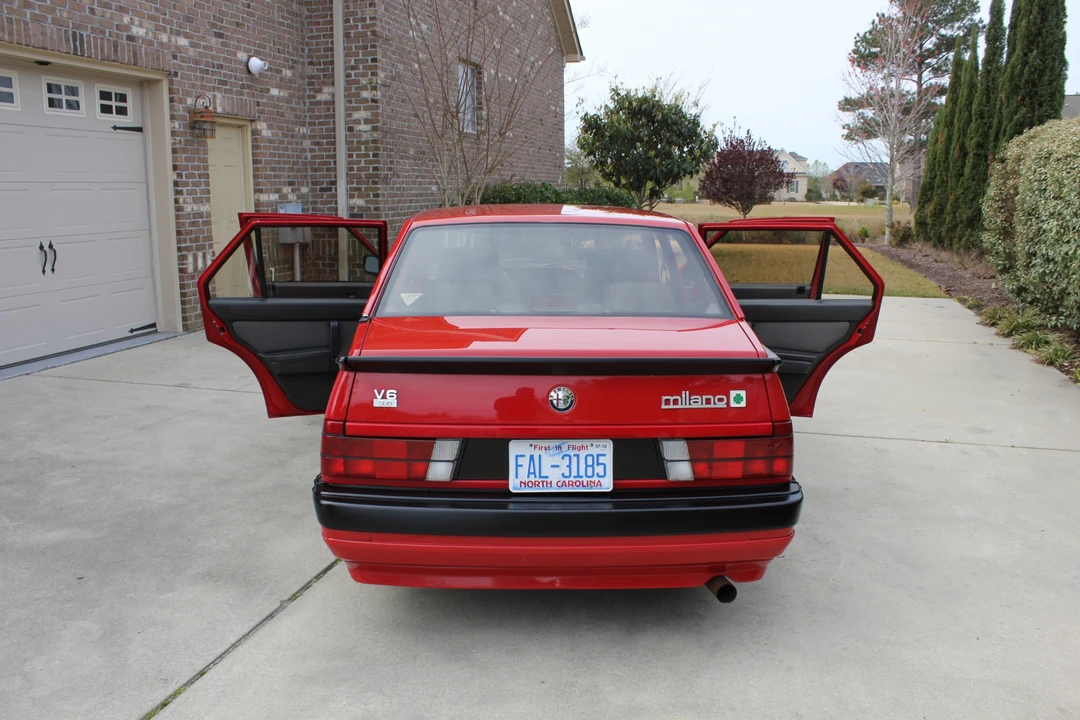 1988 Alfa Romeo 75/Milano - Image 9 of 31