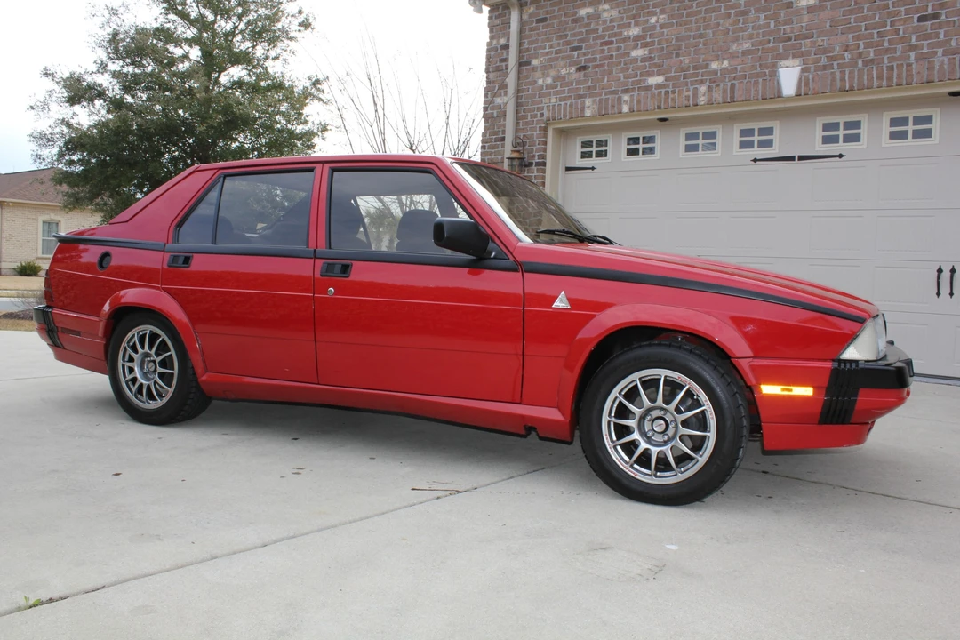 1988 Alfa Romeo 75/Milano - Image 13 of 31