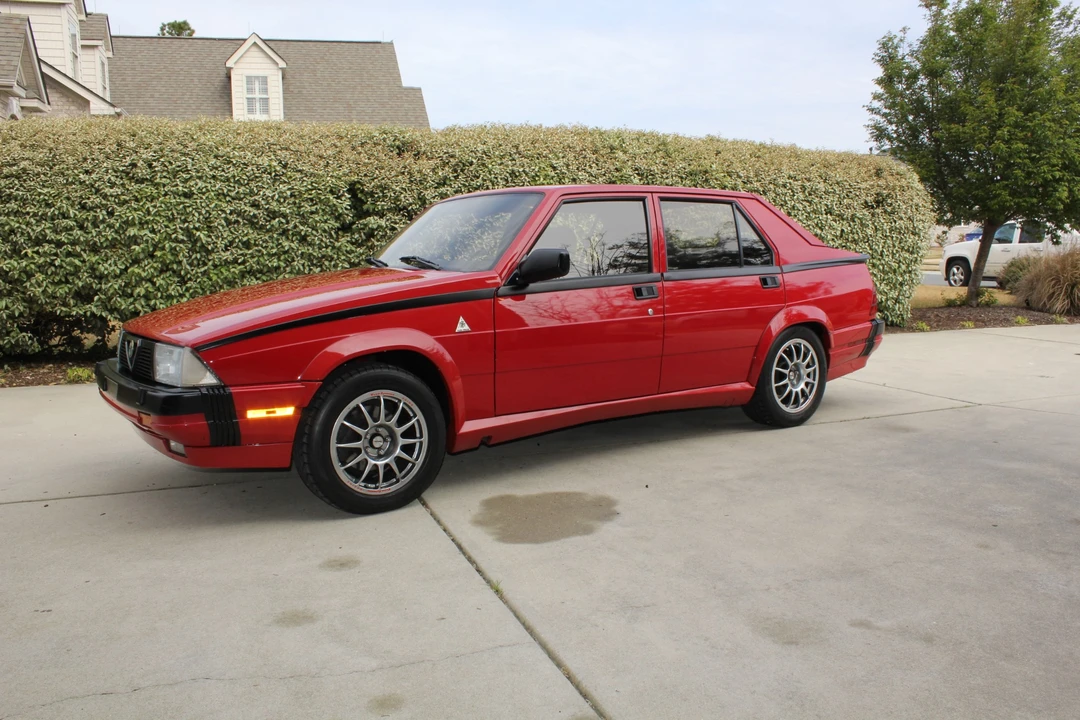 1988 Alfa Romeo 75/Milano - Image 20 of 31