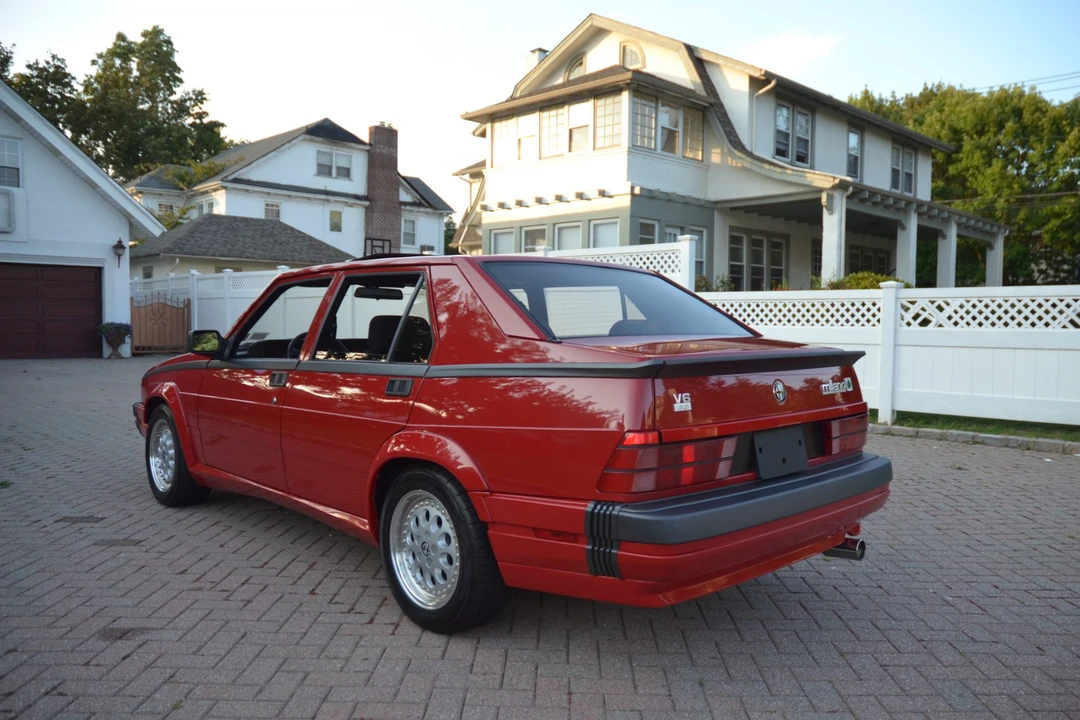 1988 Alfa Romeo 75/Milano - Image 8 of 31