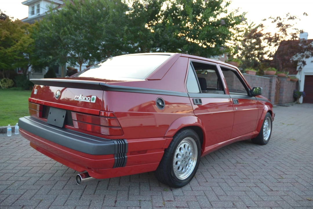 1988 Alfa Romeo 75/Milano - Image 14 of 31