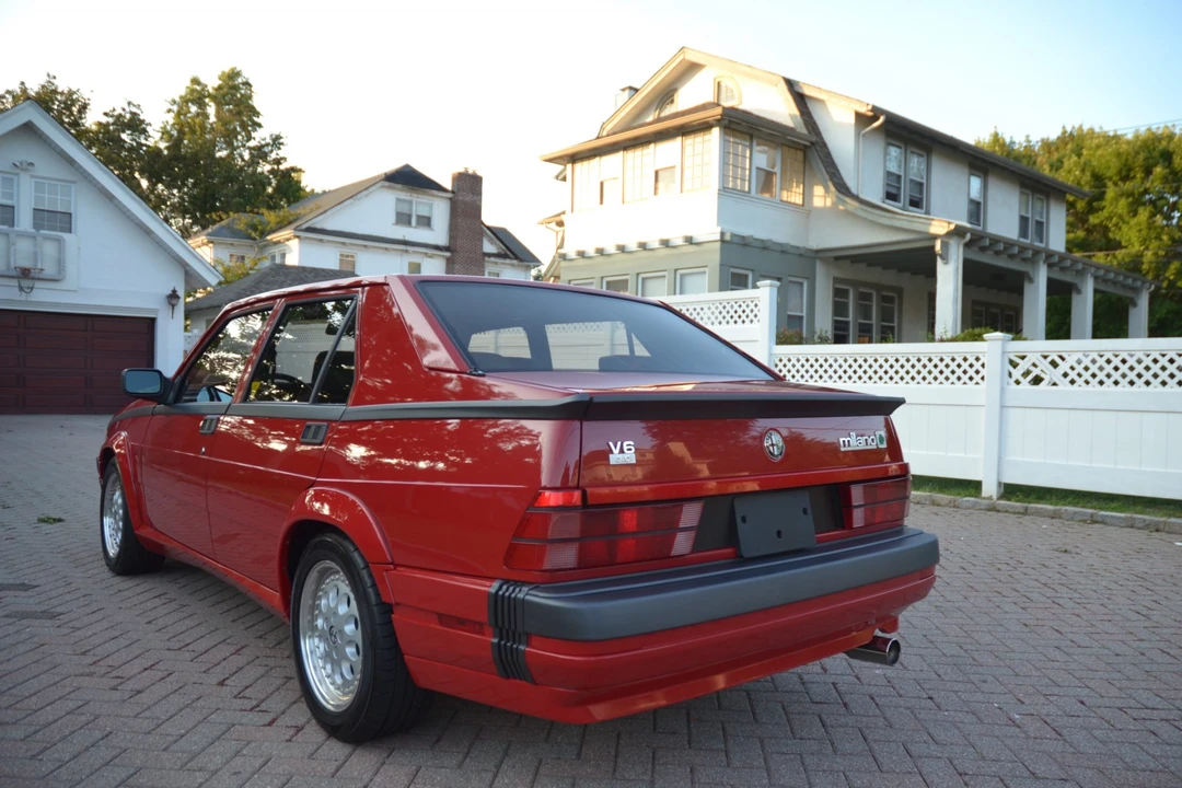 1988 Alfa Romeo 75/Milano - Image 10 of 31