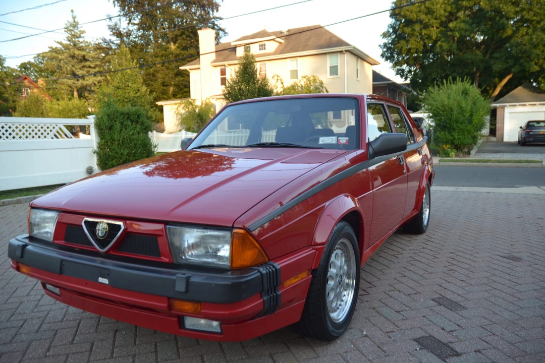 1988 Alfa Romeo 75/Milano - Image 4 of 31