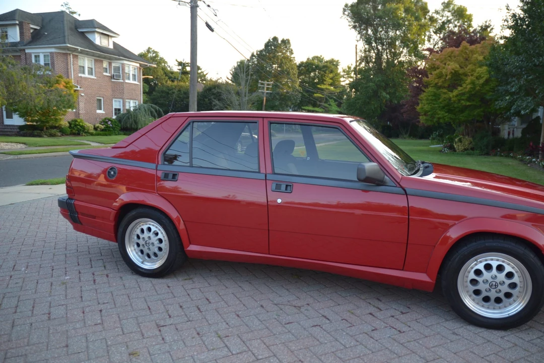 1988 Alfa Romeo 75/Milano - Image 22 of 31