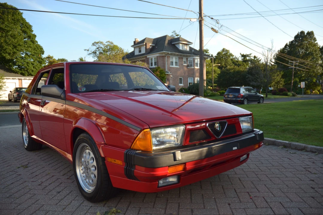 1988 Alfa Romeo 75/Milano - Image 25 of 31
