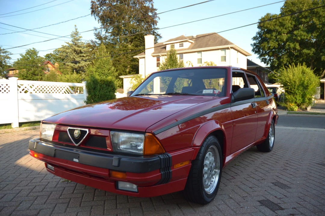1988 Alfa Romeo 75/Milano - Image 27 of 31