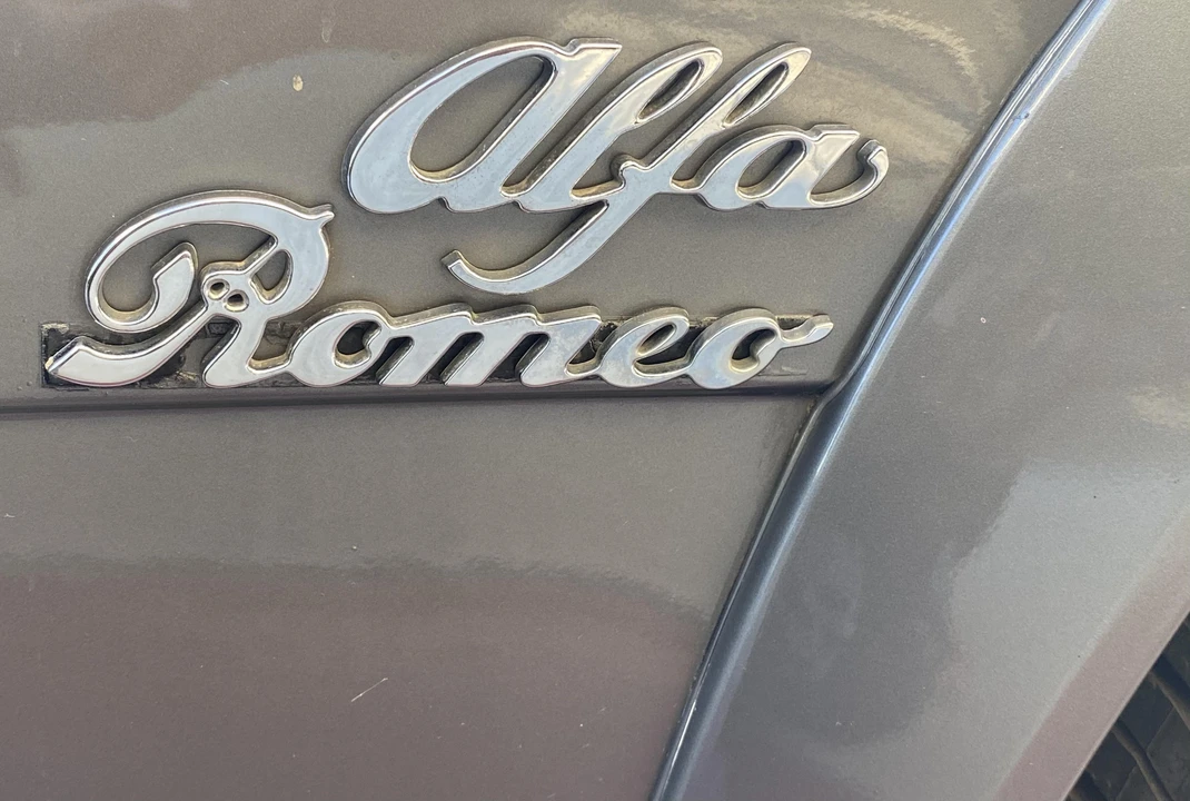 1998 Alfa Romeo 75/Milano - Image 19 of 31