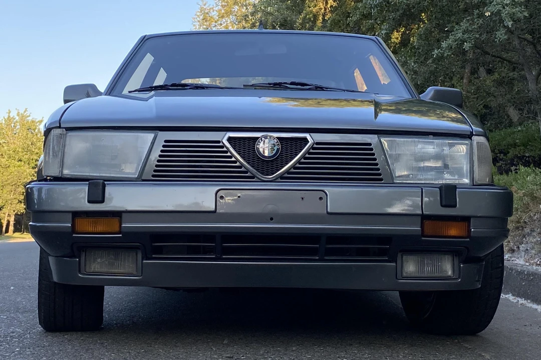 1998 Alfa Romeo 75/Milano - Image 2 of 31