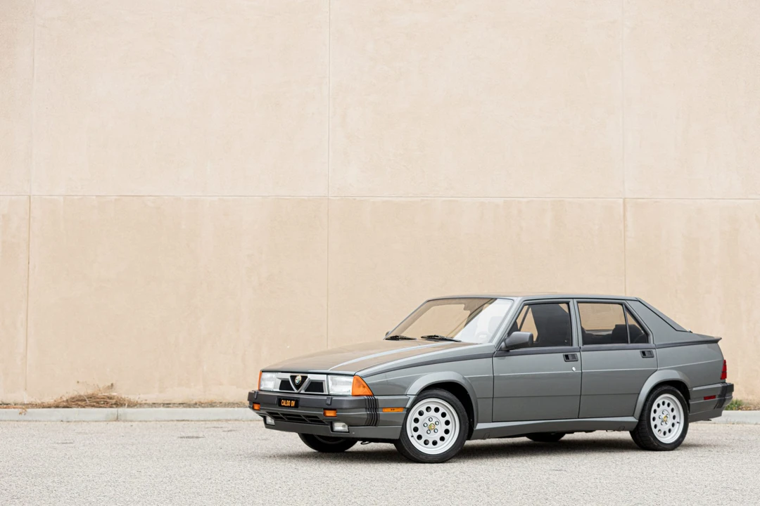 1988 Alfa Romeo 75/Milano - Image 2 of 31