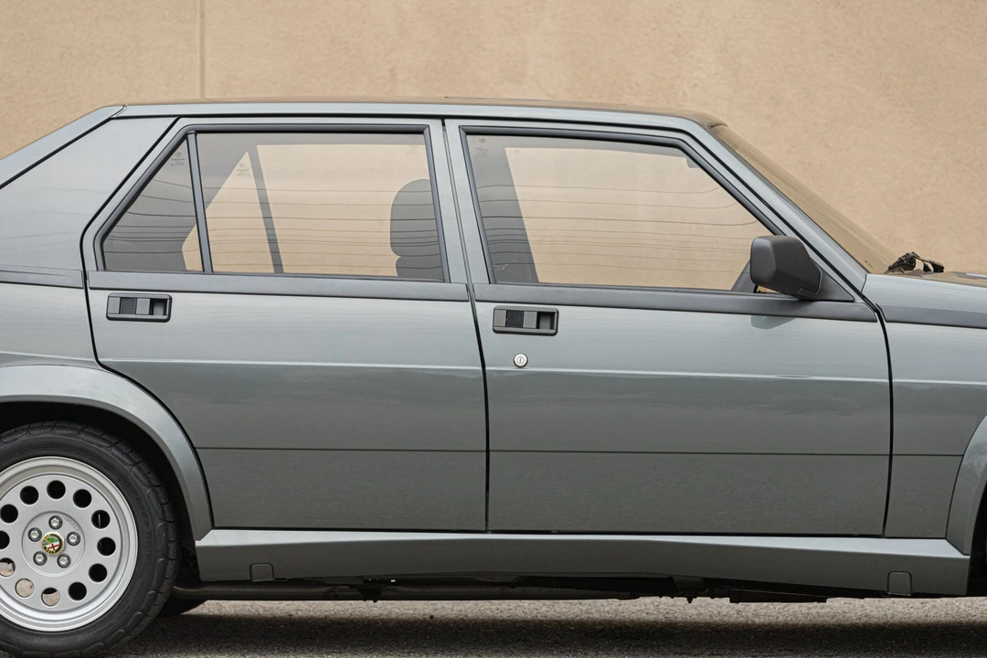 1988 Alfa Romeo 75/Milano - Image 30 of 31
