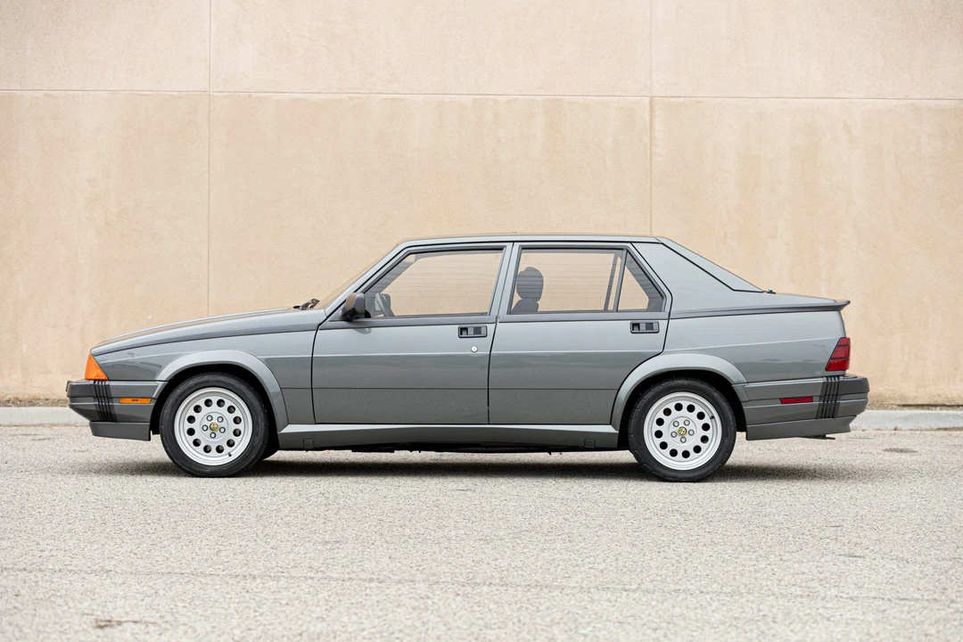 1988 Alfa Romeo 75/Milano - Image 13 of 31