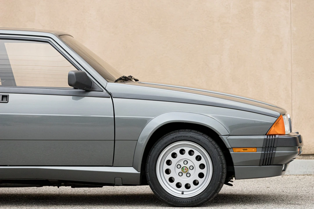 1988 Alfa Romeo 75/Milano - Image 19 of 31