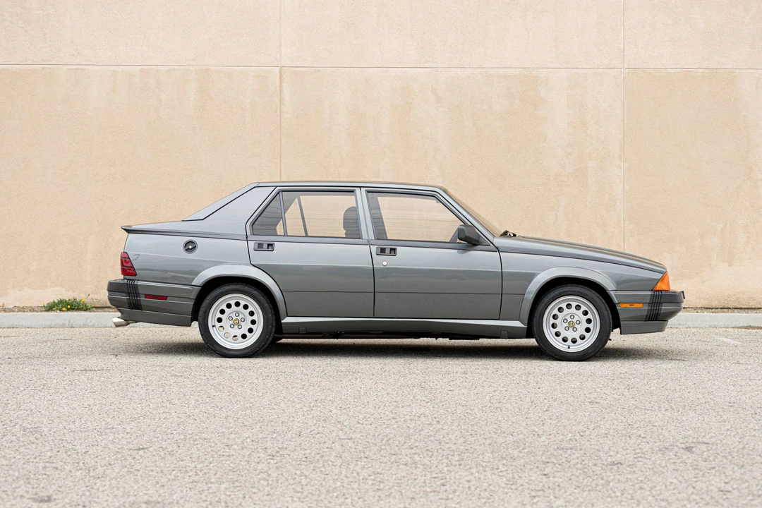 1988 Alfa Romeo 75/Milano - Image 8 of 31