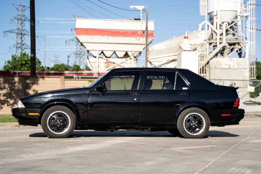 1988 Alfa Romeo 75/Milano - Image 5 of 31