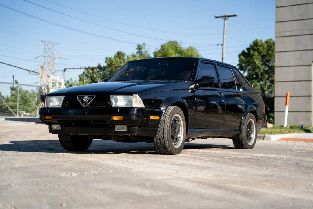 1988 Alfa Romeo 75/Milano - Image 3 of 31