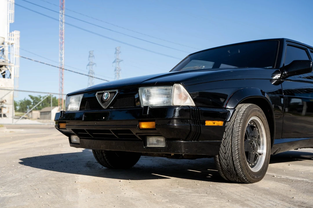1988 Alfa Romeo 75/Milano - Image 8 of 31